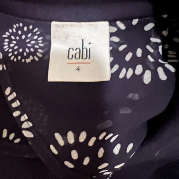 Like New - Cabi Grand Slam Blazer with Removable Sleeves - Picture 6 of 6